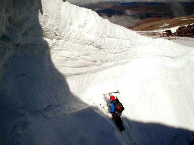 Huge cornice Ben Nevis