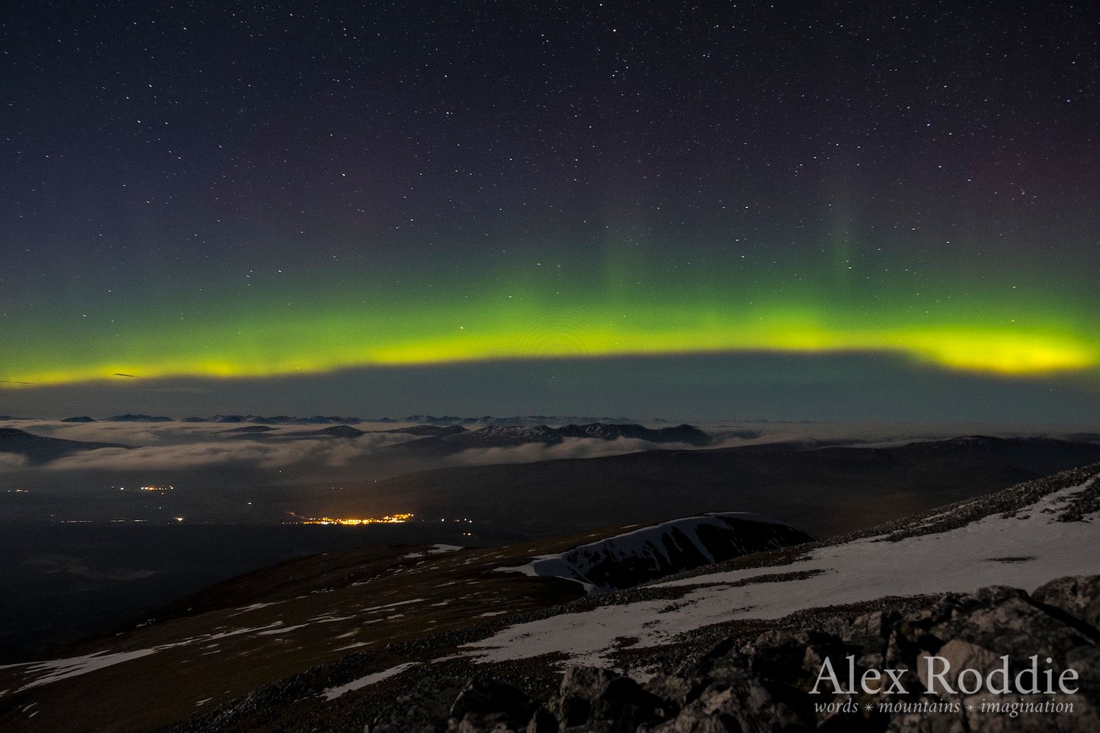 A spectacular display of aurora over Glen Spean, 15/03/16.