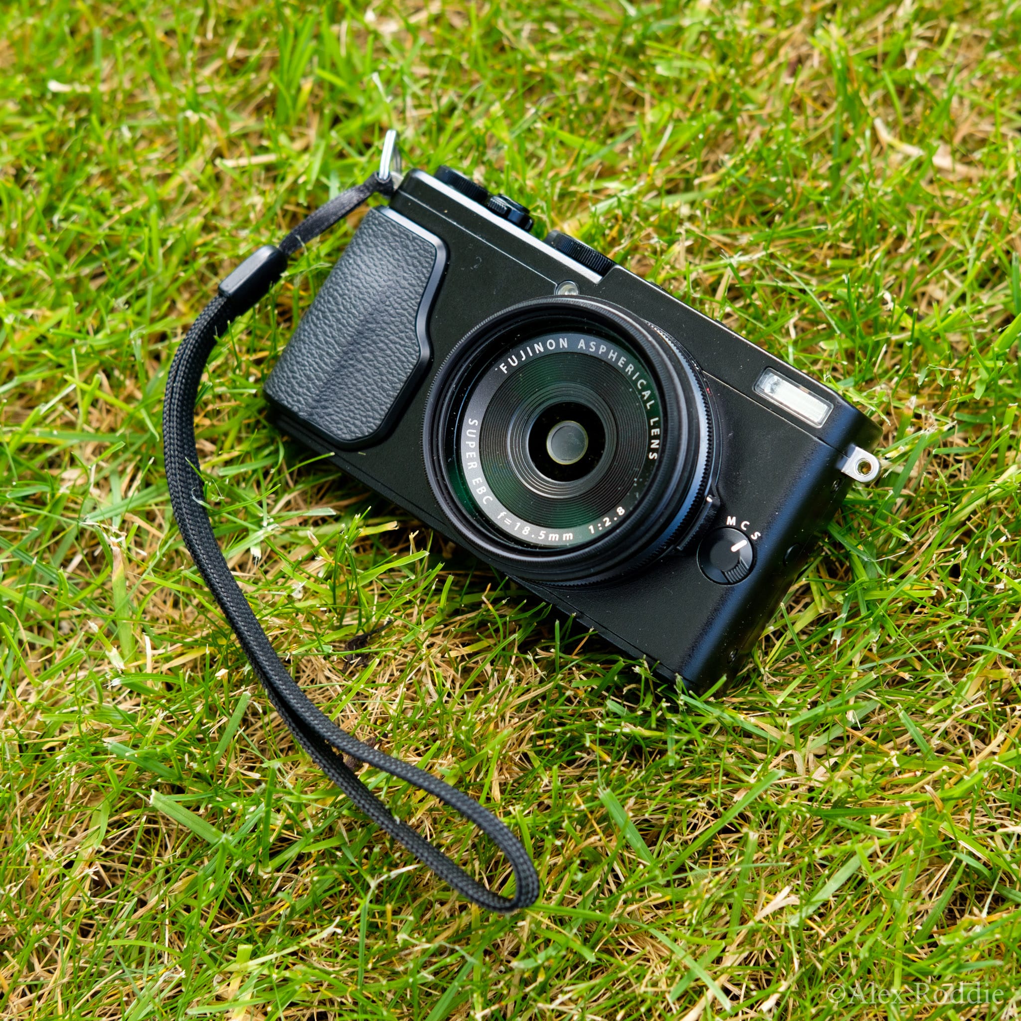 First look: Fujifilm X70. The ultimate backpacker's camera? Alex Roddie
