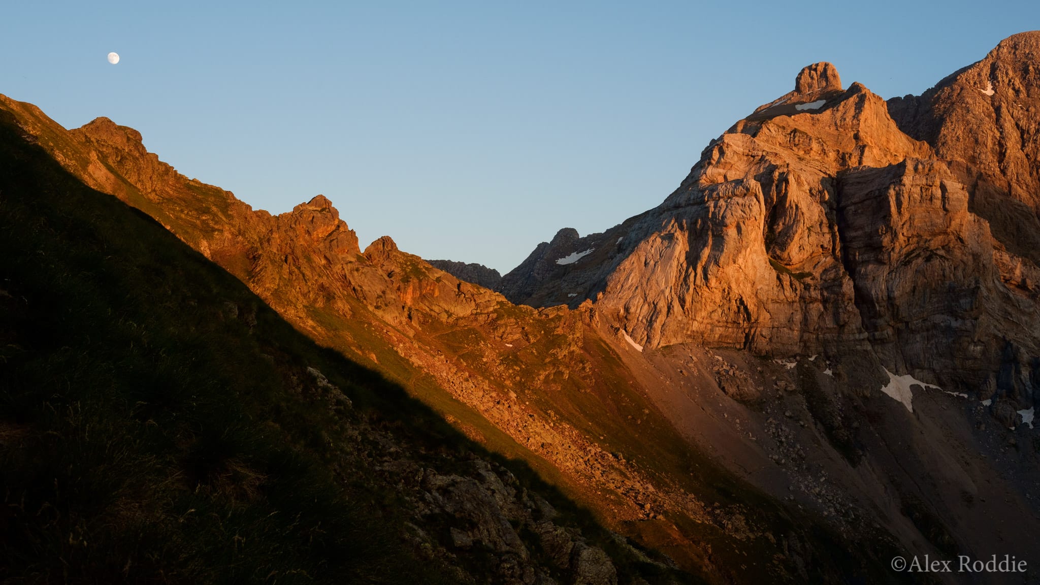 Sunset above Gavarnie