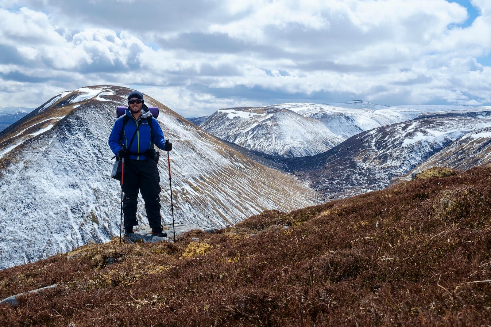 Lightweight shoulder-season backpacking on the Alder Trail, 2016