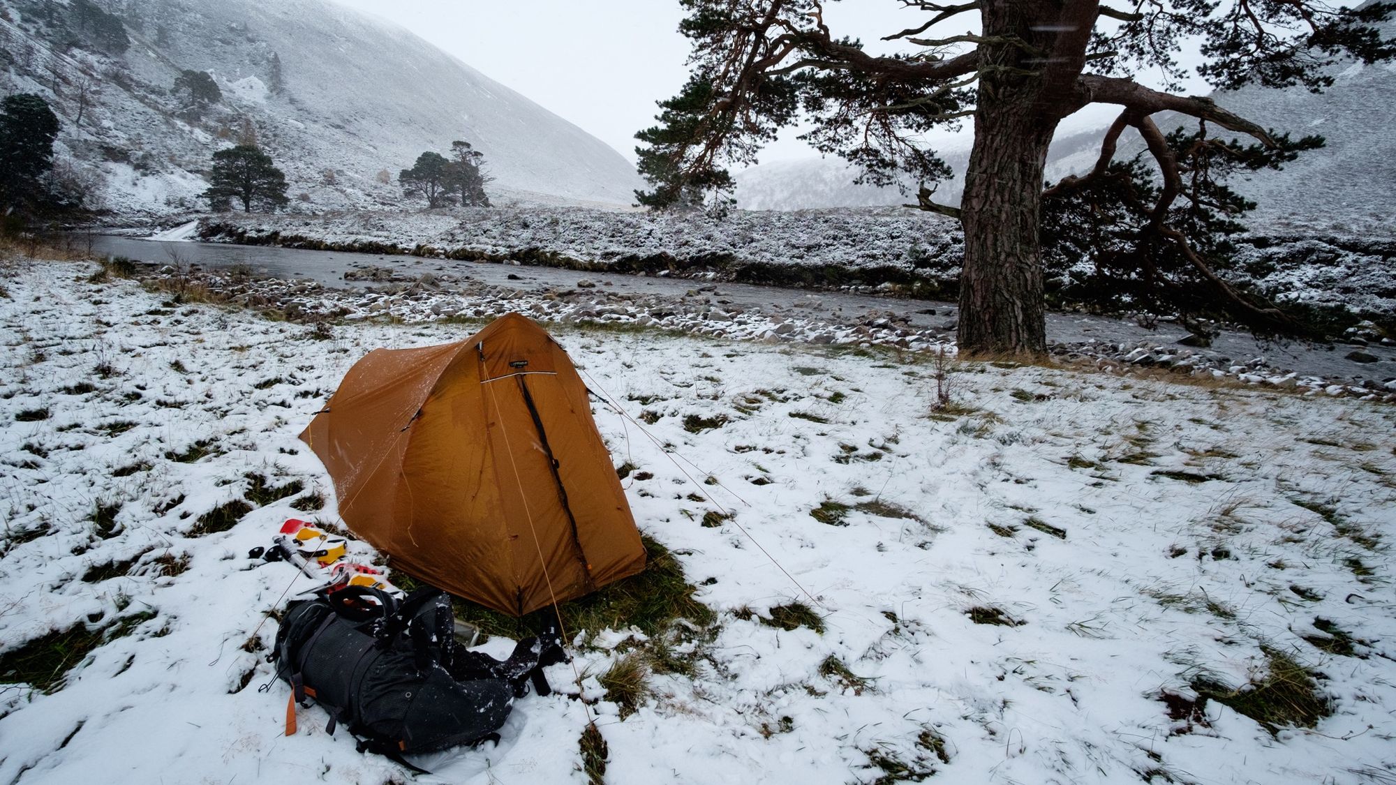 Samyang 12mm f/2 © Alex Roddie